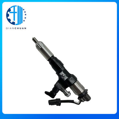 095000-6353 Excavator Engine Parts Injector Assy J05e